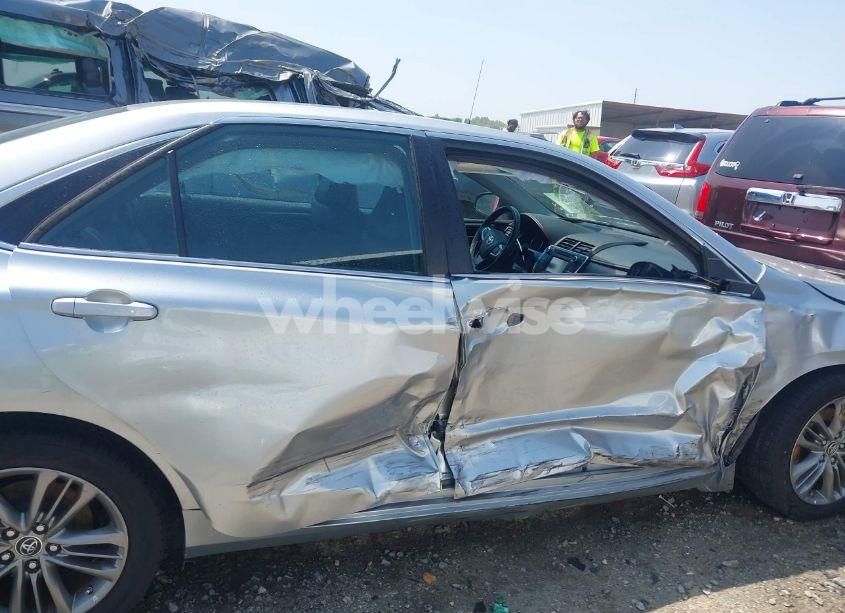 Photo 13 of 2015 Toyota Camry SE (VIN 4T1BF1FK7FU887518)