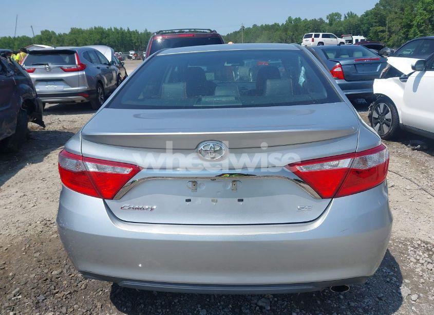 Photo 16 of 2015 Toyota Camry SE (VIN 4T1BF1FK7FU887518)