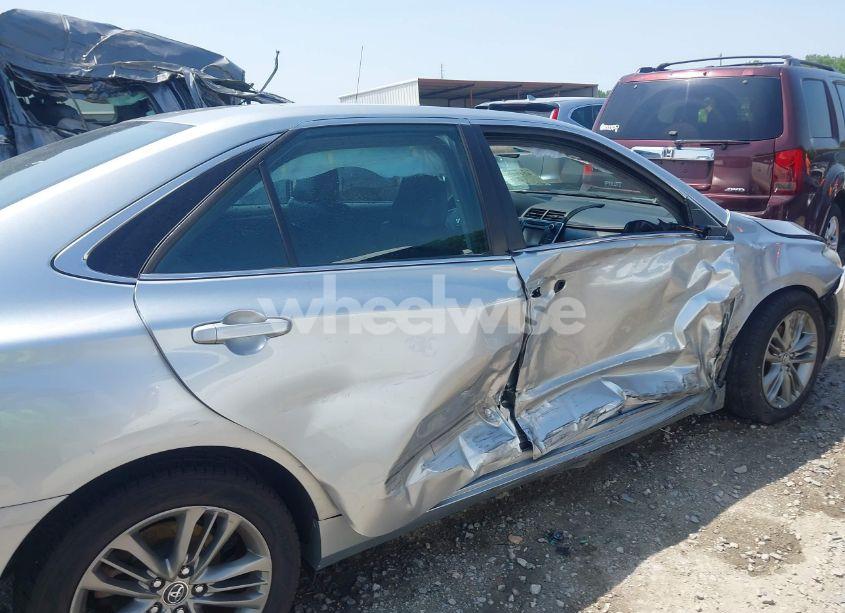 Photo 17 of 2015 Toyota Camry SE (VIN 4T1BF1FK7FU887518)