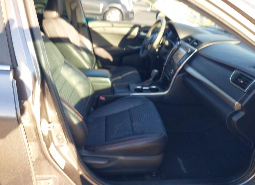 Photo 5 of 2015 Toyota Camry SE (VIN 4T1BF1FK7FU907377)