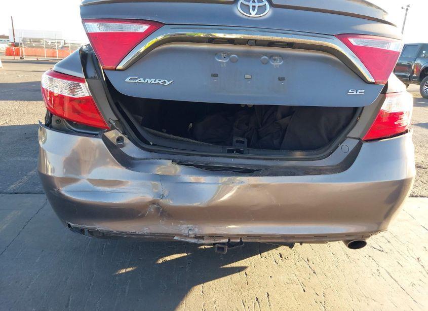 Photo 6 of 2015 Toyota Camry SE (VIN 4T1BF1FK7FU907377)