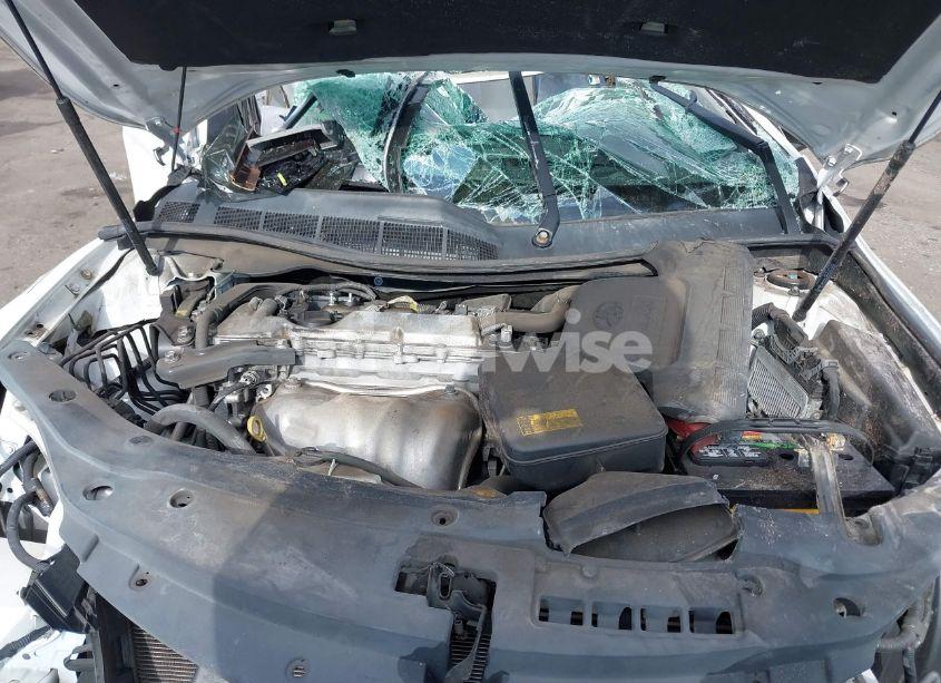 Photo 10 of 2015 Toyota Camry LE (VIN 4T1BF1FK7FU912210)