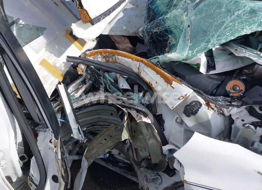 Photo 5 of 2015 Toyota Camry LE (VIN 4T1BF1FK7FU912210)