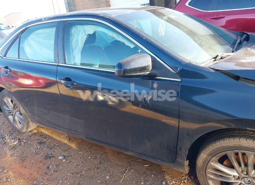 Photo 13 of 2015 Toyota Camry SE (VIN 4T1BF1FK7FU925149)