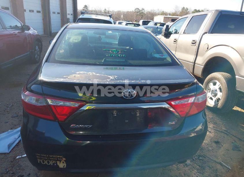Photo 16 of 2015 Toyota Camry SE (VIN 4T1BF1FK7FU925149)
