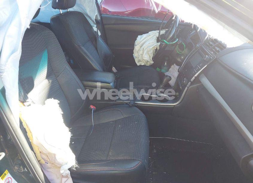 Photo 5 of 2015 Toyota Camry SE (VIN 4T1BF1FK7FU925149)