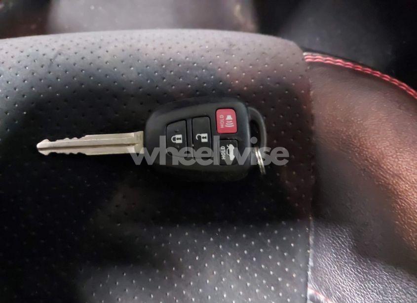 Photo 11 of 2015 Toyota Camry XSE (VIN 4T1BF1FK7FU927435)