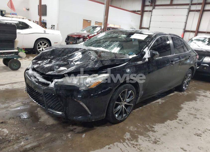 Photo 2 of 2015 Toyota Camry XSE (VIN 4T1BF1FK7FU927435)