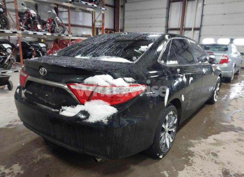 Photo 4 of 2015 Toyota Camry XSE (VIN 4T1BF1FK7FU927435)