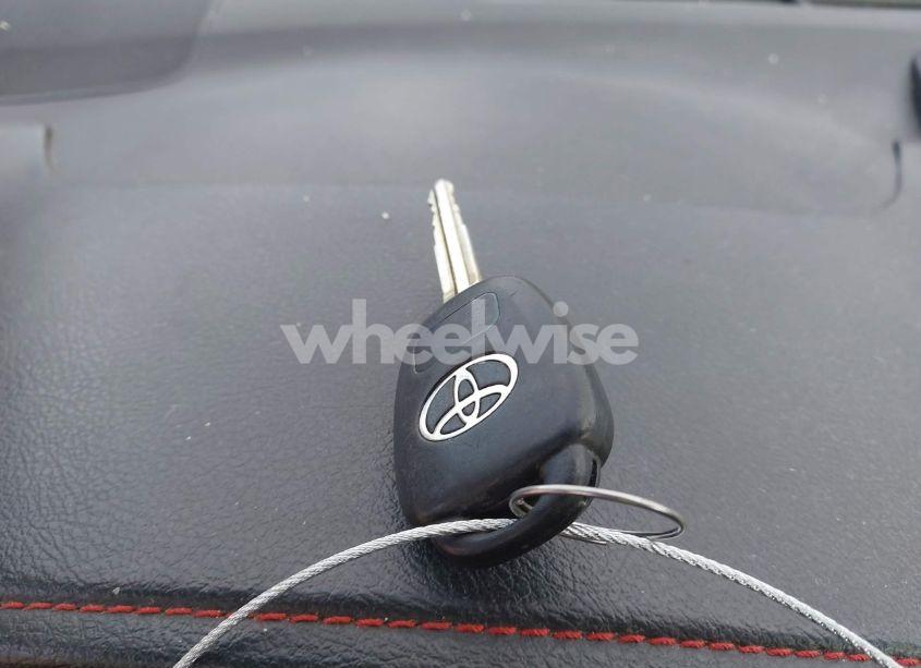 Photo 11 of 2015 Toyota Camry SE (VIN 4T1BF1FK7FU930870)