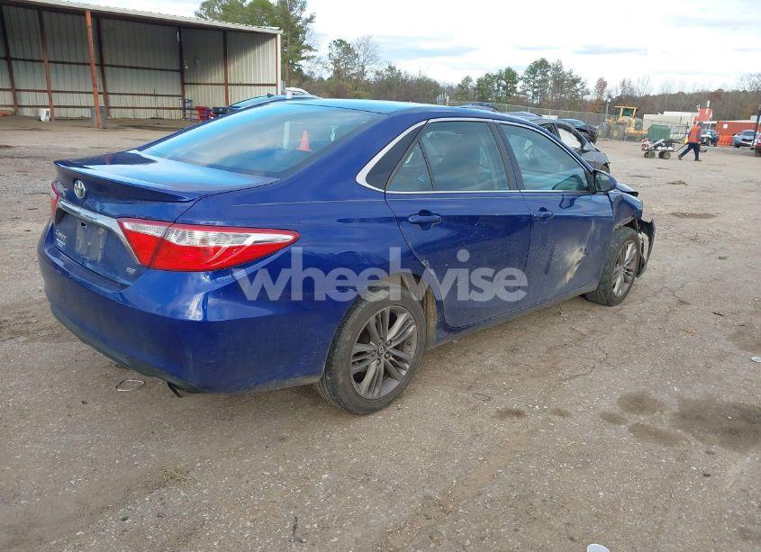 Photo 4 of 2015 Toyota Camry SE (VIN 4T1BF1FK7FU930870)