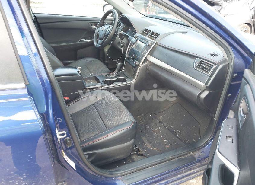 Photo 5 of 2015 Toyota Camry SE (VIN 4T1BF1FK7FU930870)