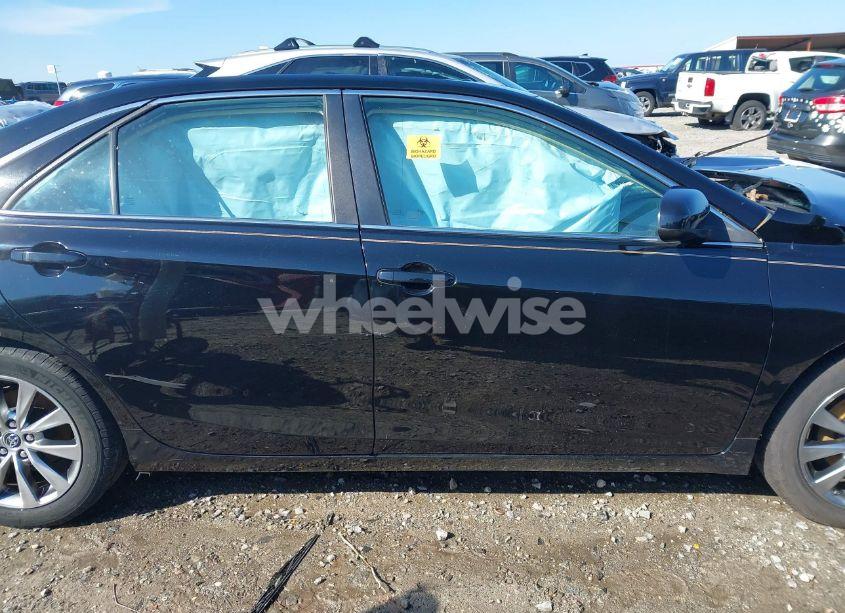 Photo 13 of 2015 Toyota Camry XLE (VIN 4T1BF1FK7FU941321)