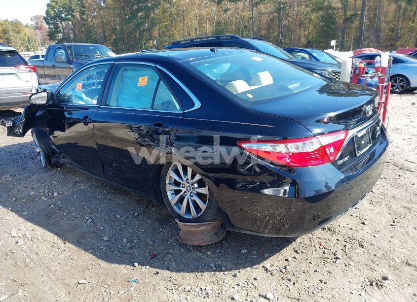 Photo 3 of 2015 Toyota Camry XLE (VIN 4T1BF1FK7FU941321)