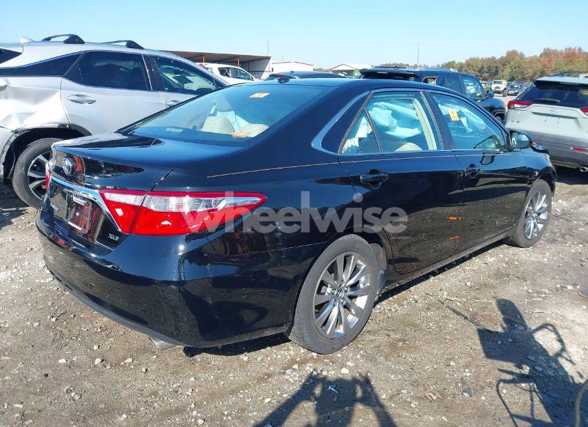 Photo 4 of 2015 Toyota Camry XLE (VIN 4T1BF1FK7FU941321)