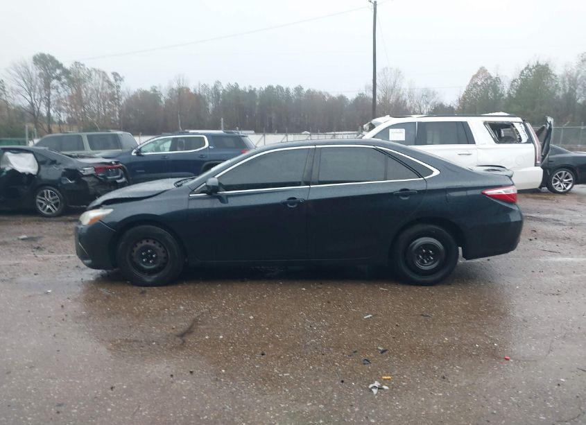 Photo 14 of 2015 Toyota Camry SE (VIN 4T1BF1FK7FU962878)