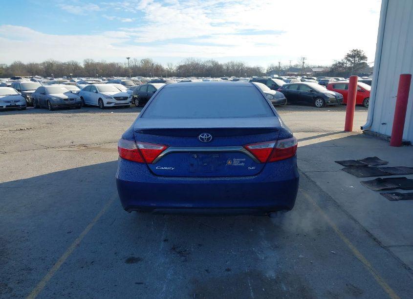 Photo 17 of 2015 Toyota Camry SE (VIN 4T1BF1FK7FU977736)