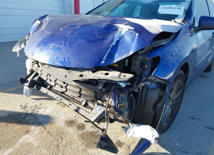 Photo 6 of 2015 Toyota Camry SE (VIN 4T1BF1FK7FU977736)