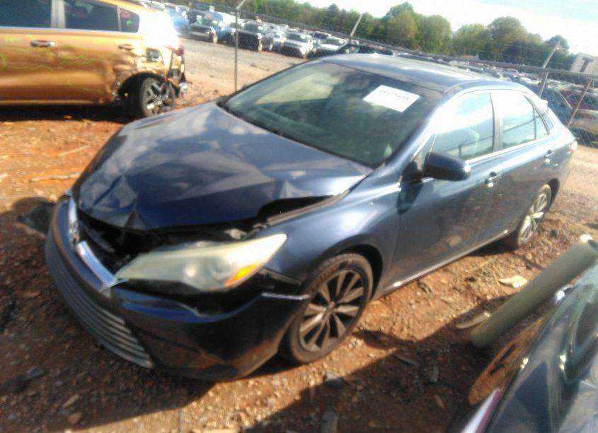 Photo 2 of 2015 Toyota Camry XLE (VIN 4T1BF1FK7FU980006)