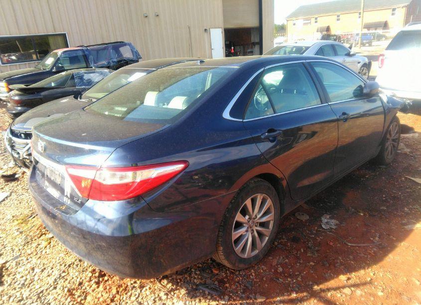 Photo 4 of 2015 Toyota Camry XLE (VIN 4T1BF1FK7FU980006)