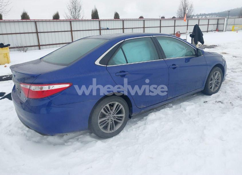 Photo 4 of 2015 Toyota Camry SE (VIN 4T1BF1FK7FU980104)