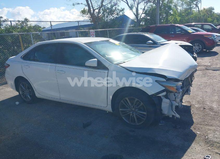 Photo 13 of 2015 Toyota Camry SE (VIN 4T1BF1FK7FU985951)