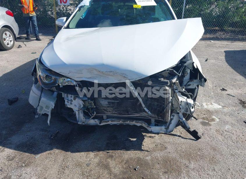 Photo 6 of 2015 Toyota Camry SE (VIN 4T1BF1FK7FU985951)