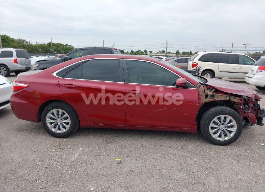 Photo 14 of 2015 Toyota Camry LE (VIN 4T1BF1FK7FU993743)