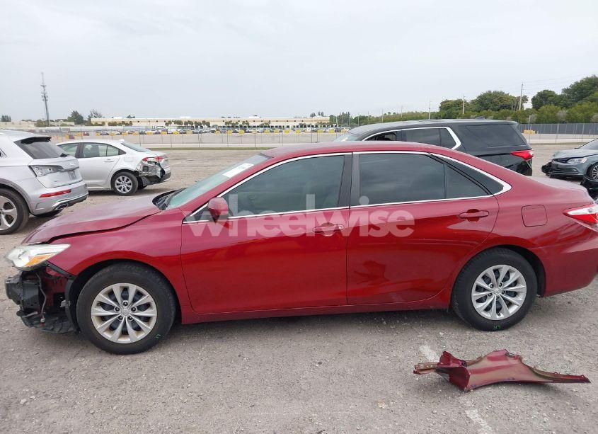 Photo 15 of 2015 Toyota Camry LE (VIN 4T1BF1FK7FU993743)