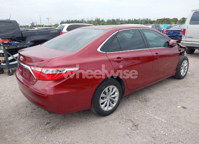 Photo 4 of 2015 Toyota Camry LE (VIN 4T1BF1FK7FU993743)