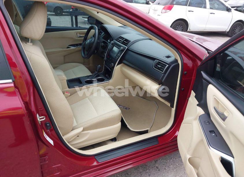 Photo 5 of 2015 Toyota Camry LE (VIN 4T1BF1FK7FU993743)