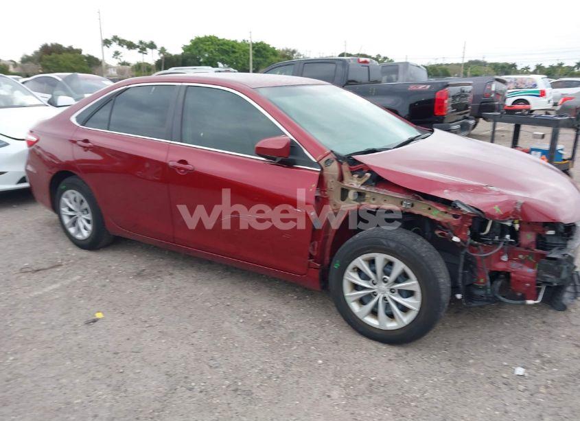 Photo 6 of 2015 Toyota Camry LE (VIN 4T1BF1FK7FU993743)