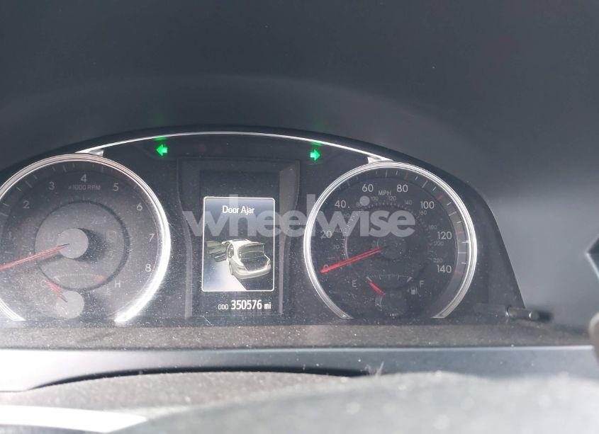 Photo 7 of 2016 Toyota Camry SE (VIN 4T1BF1FK7GU118342)