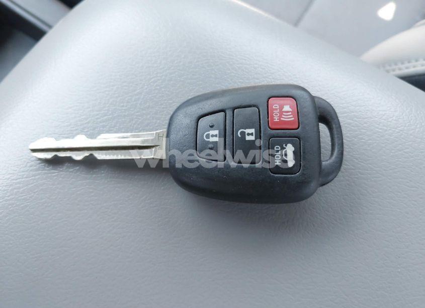 Photo 11 of 2016 Toyota Camry SE (VIN 4T1BF1FK7GU128689)