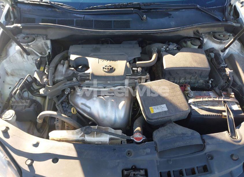 Photo 10 of 2016 Toyota Camry SE (VIN 4T1BF1FK7GU128935)