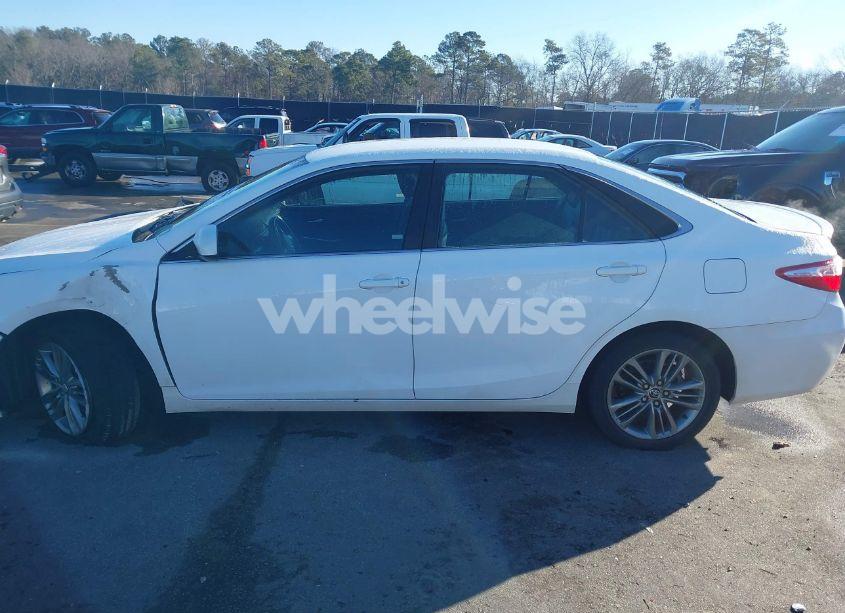 Photo 14 of 2016 Toyota Camry SE (VIN 4T1BF1FK7GU128935)