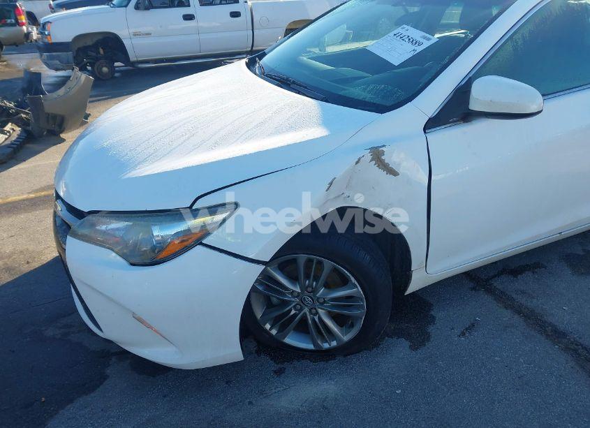 Photo 6 of 2016 Toyota Camry SE (VIN 4T1BF1FK7GU128935)