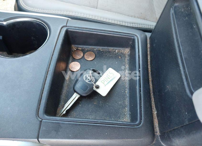 Photo 11 of 2016 Toyota Camry SE (VIN 4T1BF1FK7GU135688)