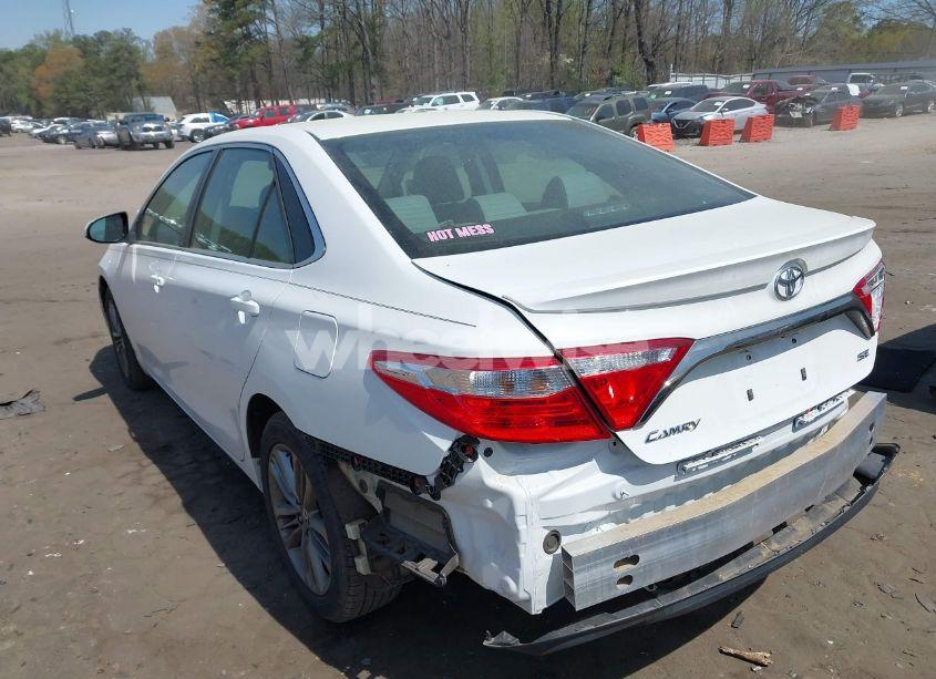 Photo 3 of 2016 Toyota Camry SE (VIN 4T1BF1FK7GU135688)