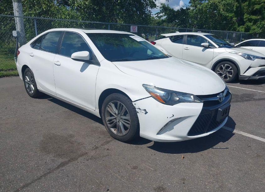 Photo 6 of 2016 Toyota Camry SE (VIN 4T1BF1FK7GU151065)