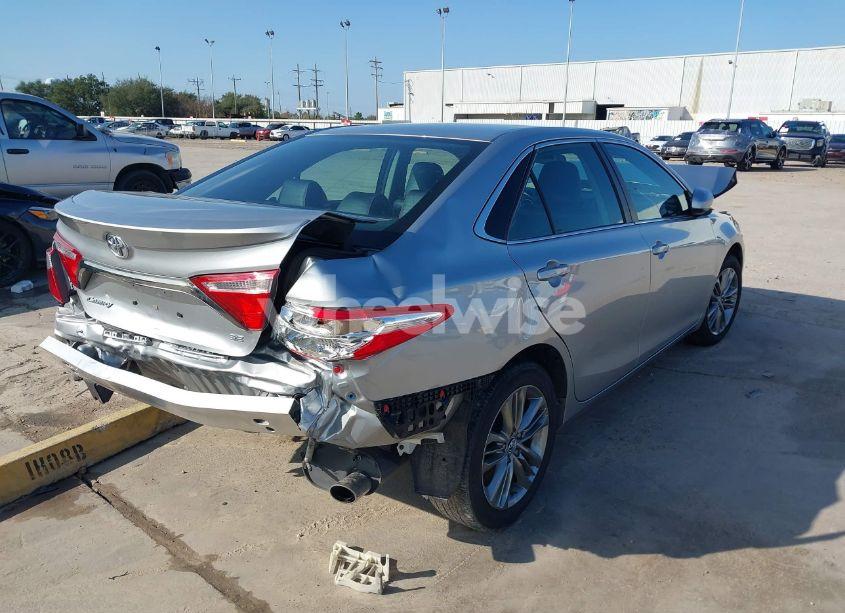 Photo 4 of 2016 Toyota Camry SE (VIN 4T1BF1FK7GU161689)