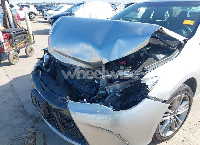 Photo 6 of 2016 Toyota Camry SE (VIN 4T1BF1FK7GU161689)