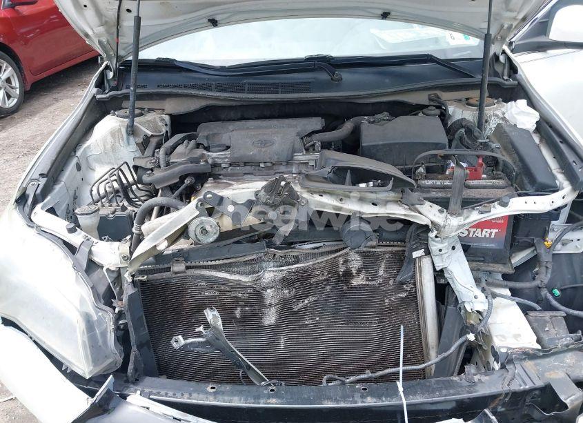 Photo 10 of 2016 Toyota Camry SE (VIN 4T1BF1FK7GU181716)