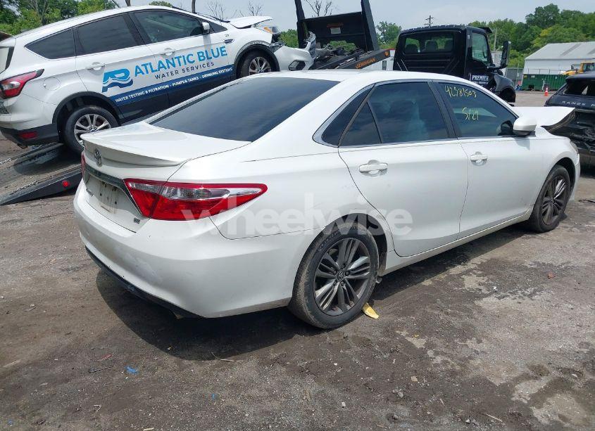 Photo 4 of 2016 Toyota Camry SE (VIN 4T1BF1FK7GU181716)