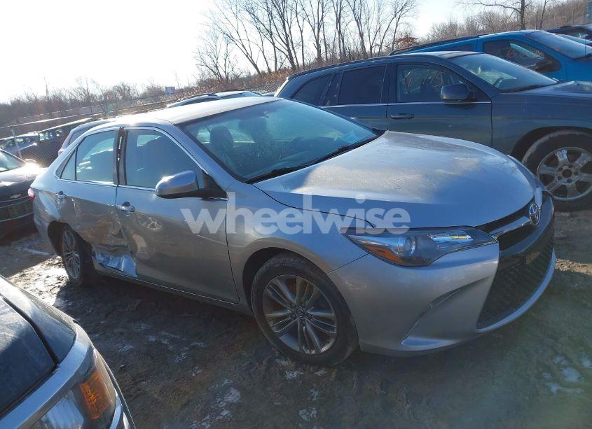 Photo 13 of 2016 Toyota Camry SE (VIN 4T1BF1FK7GU194823)