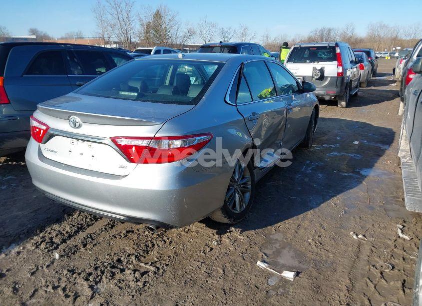 Photo 4 of 2016 Toyota Camry SE (VIN 4T1BF1FK7GU194823)