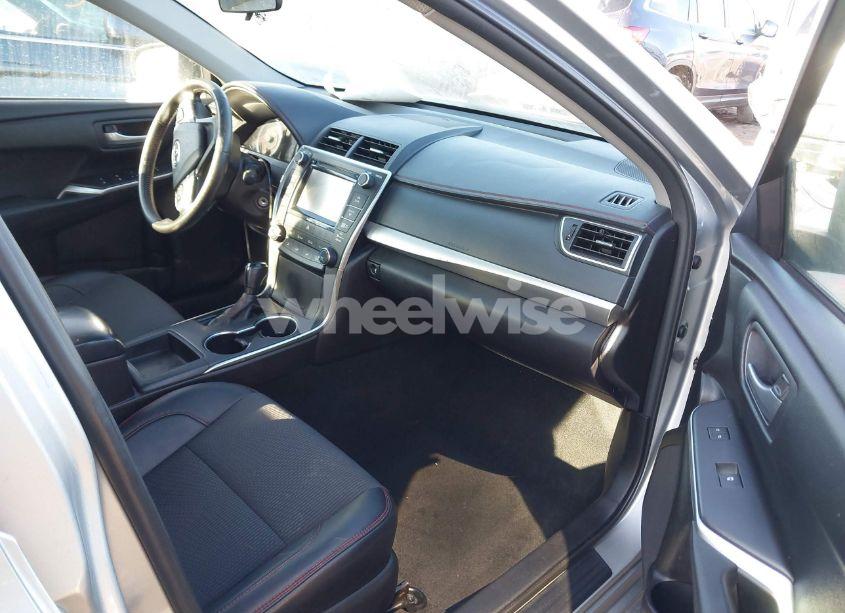 Photo 5 of 2016 Toyota Camry SE (VIN 4T1BF1FK7GU194823)