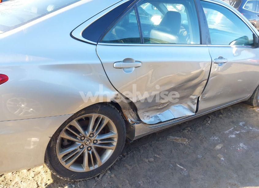 Photo 6 of 2016 Toyota Camry SE (VIN 4T1BF1FK7GU194823)