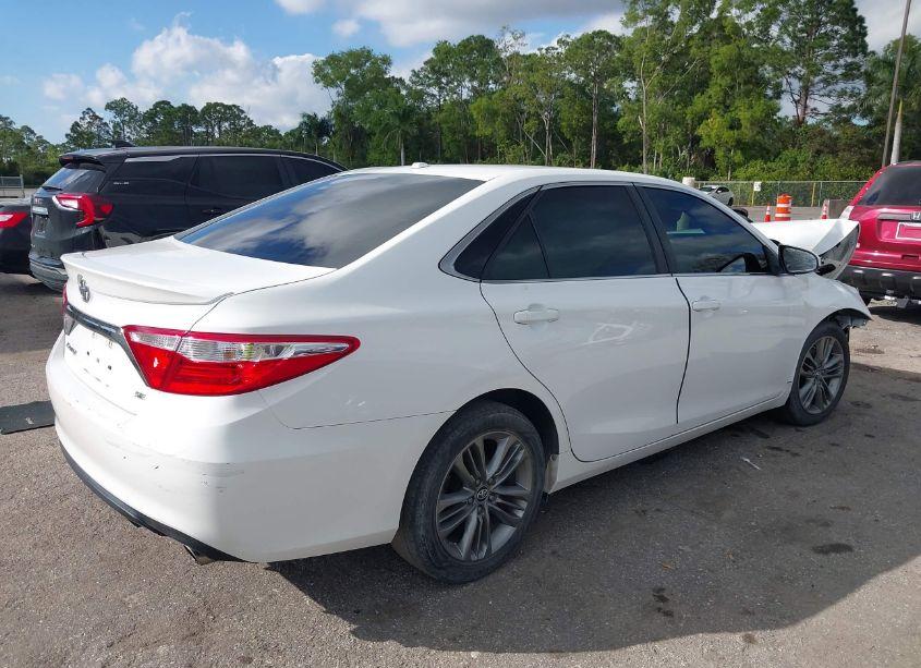 Photo 4 of 2016 Toyota Camry SE (VIN 4T1BF1FK7GU196426)