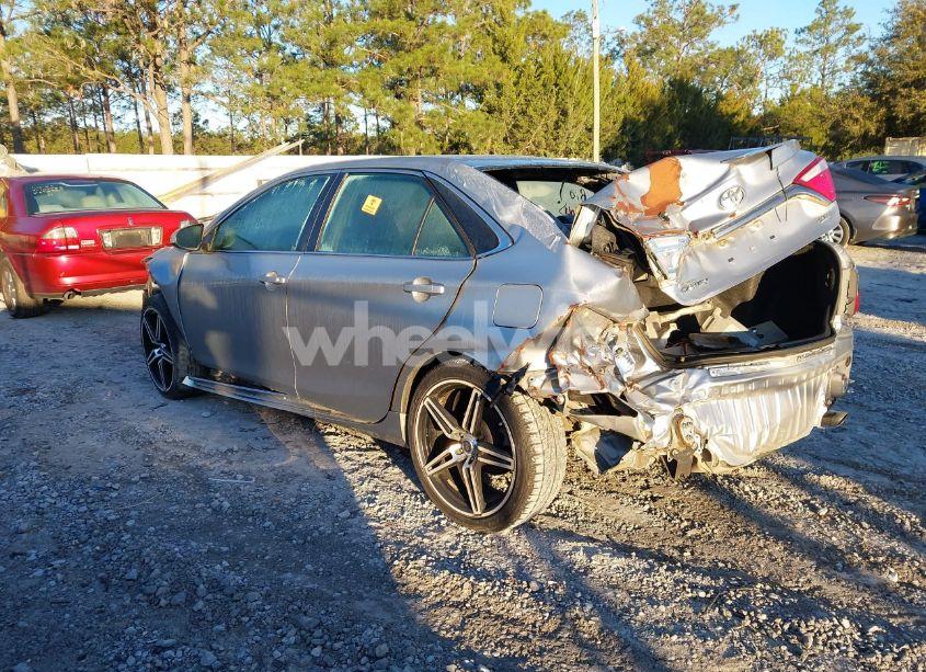 Photo 3 of 2016 Toyota Camry SE (VIN 4T1BF1FK7GU236195)